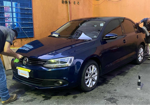 Volkswagen Jetta 2.0 Comfortline Flex 4p Automática