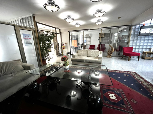 Se Vende Apart Hotel En Pleno Barrio Lastarria (8 Pisos)