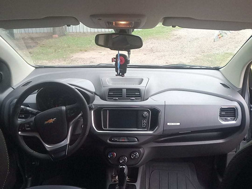 Imagem 9 de 12 de Chevrolet Spin Activ 7 1.8 8v Flex