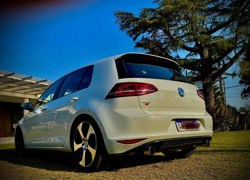 Imagen 5 de 10 de Volkswagen Golf 2016 2.0 Gti Tsi App Connect + Cuero