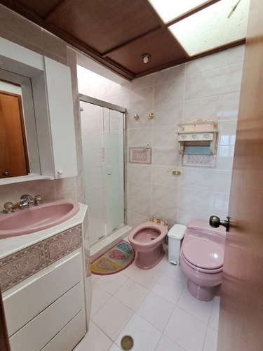 Vende Casa Urbanización Los Sauces. V.l.