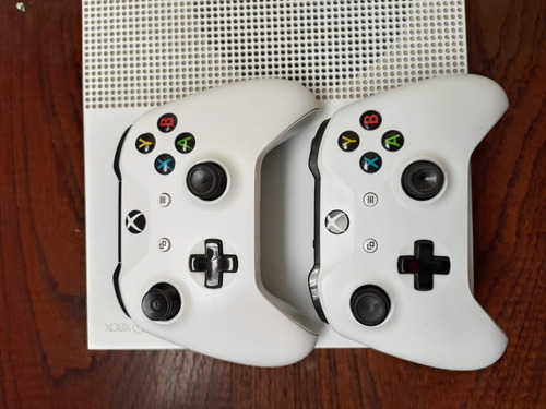 Xbox One S 500gb Con 2 Joysticks