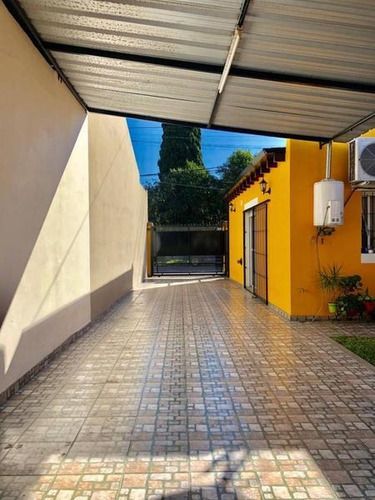 Imagen 17 de 24 de Venta Excelente Casa En Moreno
