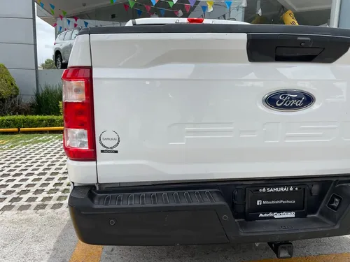 Ford F-150 3.3 XL Doble Cabina V6 4x2 At