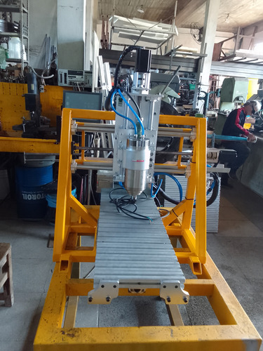 Fresadora Cnc Para Metales Industrial