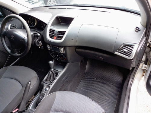 Peugeot 207 2011 1.4 X-line Flex 5p
