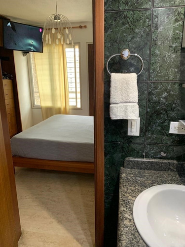Imagen 14 de 16 de Bello Apartamento Con Todos Los Servicios Ininterrumpidos En Bello Monte