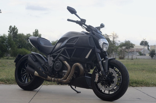 Imagen 5 de 10 de Ducati Diavel Dark