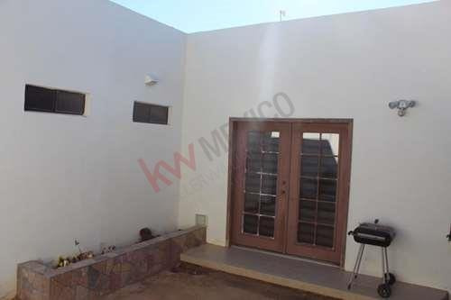 Imagen 21 de 25 de Lujosa Casa En Calle Benito Juarez