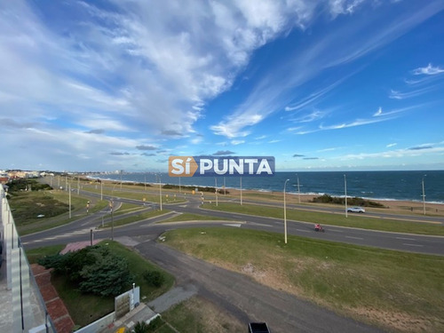 Imagen 26 de 30 de Apto Con Vista A La Playa Mansa, Con Estufa A Leña Y Parrillero.
