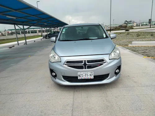 Dodge Attitude 1.2 Sxt Mt