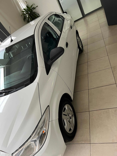 Imagen 6 de 8 de Chevrolet Prisma 2017 1.4 Joy Ls 98cv
