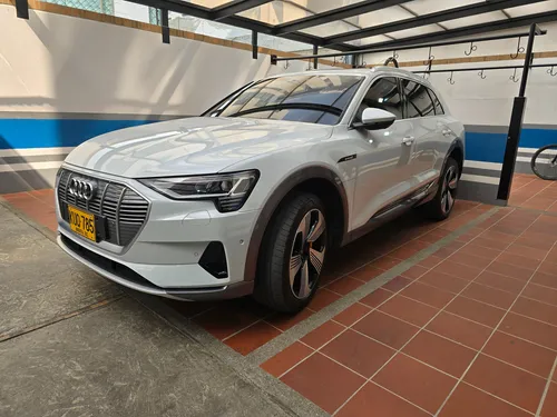 Audi E-tron Prestige