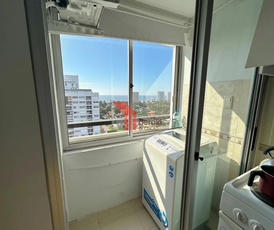 Alquiler Apartamento Jardines Del Country  2 Dorm 2 Baños Av Roosevelt · Foto 5