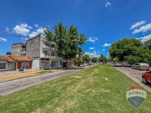 Departamento 2 Dormitorios En Venta En La Plata