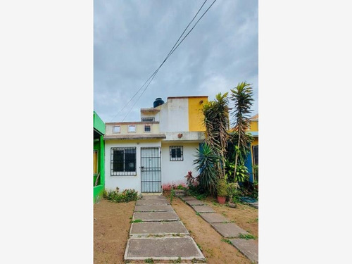 Imagen 1 de 8 de Casa Sola En Venta Hacienda La Parroquia