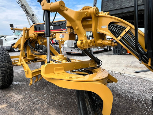 Motoniveladora Caterpillar 140h Año 2007 3341 F138