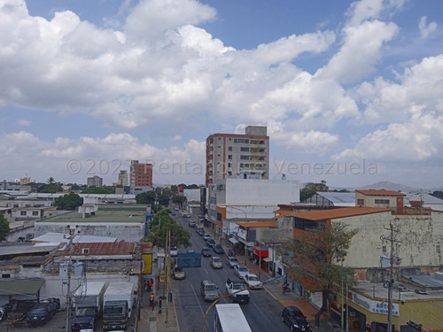 Estratégico Edificio En Venta Ubicado En Zona Céntrica Comercial De Barquisimeto Jr