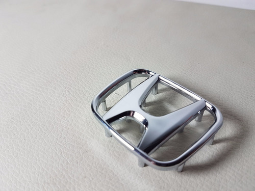 Insignia De Volante Cromada Honda Fit City 2006-2015