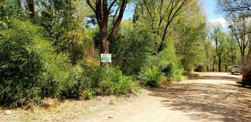 Venta De Terreno En Villa Ciudad Parque. Muy Cercano Al Rio! 