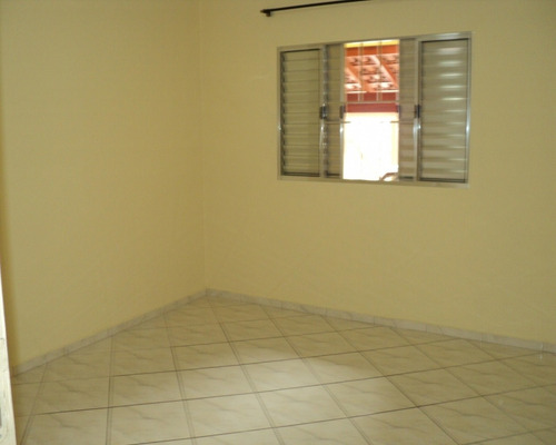 Imagem 14 de 30 de Aluga-se Casa 2 Dormitórios Próxima A Escola, Supermercados Dia, Coop, Av. São Paulo, Em Sorocaba, Reformada, Bairro Cruzeiro Do Sul, Além Ponte. - Ca00979 - 33337667