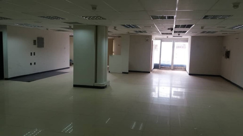 Imagen 6 de 8 de Local En Venta De 500mts Aprox. En La Calle Comercio De Punto Fijo