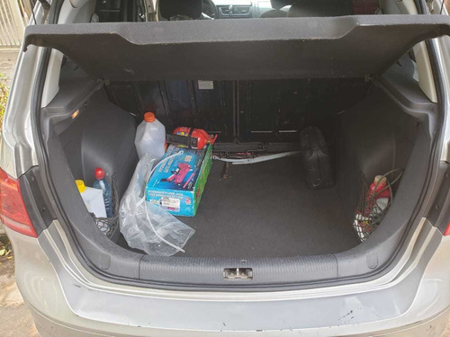 Volkswagen Suran 1.6 Highline 101cv 11c 2010