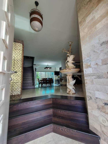 Townhouse En Venta Barrio Sucre Maracay
