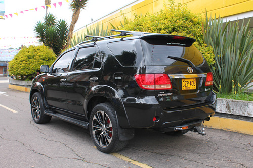 Toyota Fortuner 3.0 Sr5 Diésel 4x4 At