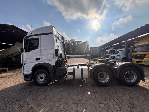 New Actros 2651 Ano 2022 Suspensao Mola Traçado 6x4