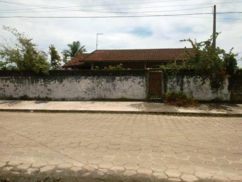 Casa A 200 Metros Do Centro Comercial Em Itanhaém - 6422