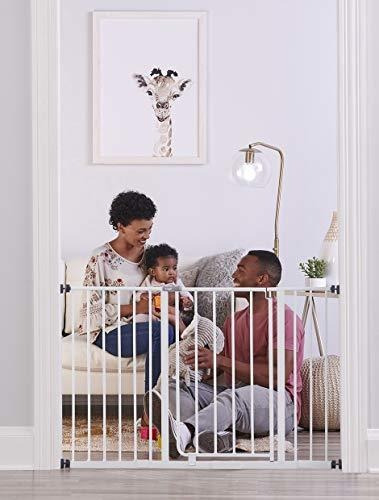 Seguros Regalo Easy Open 47-inch Super Wide Walk Thru Baby G