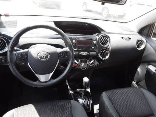 Imagem 3 de 15 de Toyota Etios 1.5 X Plus Sedan 16v Flex 4p Automático