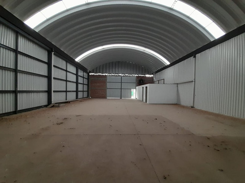 Rento Bodega 660m Y 480m , Santa Clara , Ecatepec. A 3 Cuadras Via Morelos , Arcotecho Nuevas.