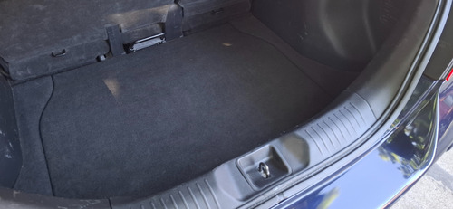 Nissan Tiida 1.8 Visia
