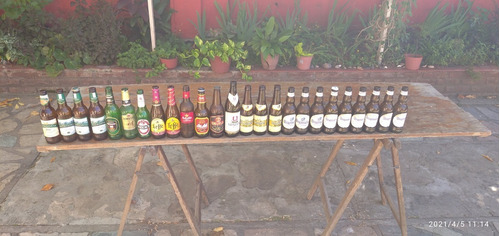 Colección De Botellas De Cervezas