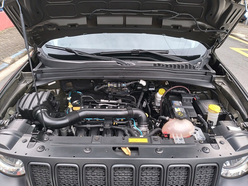 Jeep Renegade 1.8 Flex Aut. 5p
