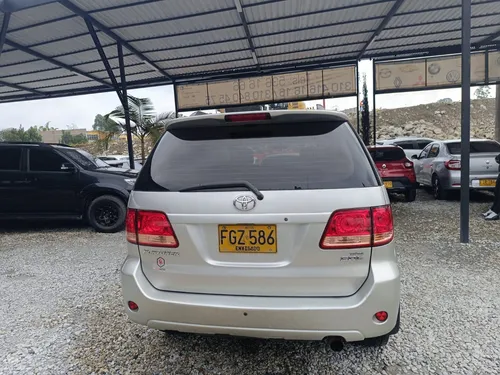 Toyota Fortuner 4.0 Sr5