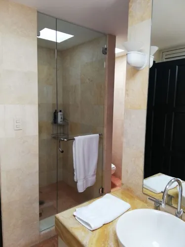 Casa En Privada En Jardines De Ahuatepec, Cuernavaca, Morelos