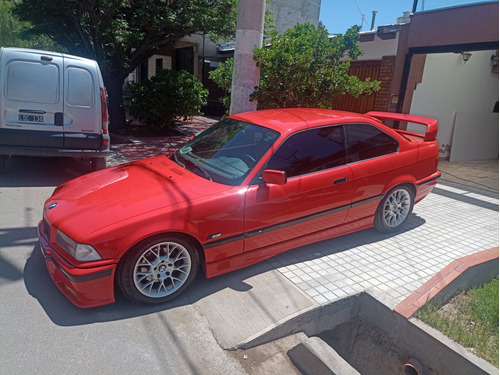 BMW Serie 3 2.0 318is Coupe