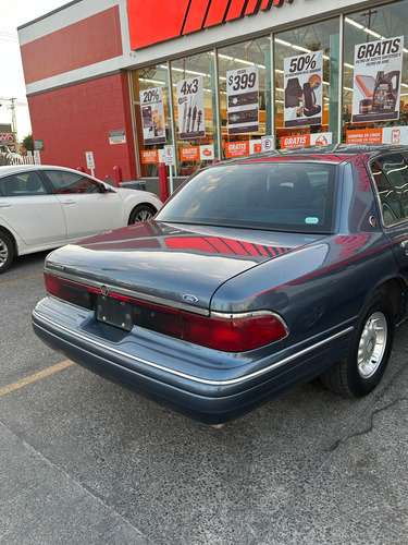 Ford Grand Marquis Ls Análogo At