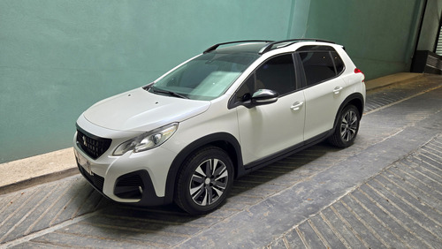 Peugeot 2008 1.6 Feline am20