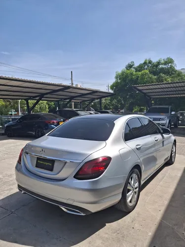 Mercedes-Benz C200 2.0 Avantgarde