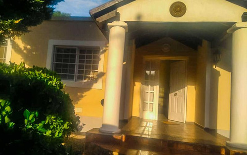 Venta. Casa 2 Dormitorios 2 Dtos. San Francisco De Monte De Oro.