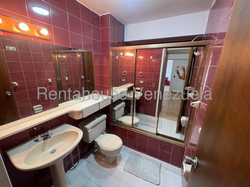 Alquilo Amplio Apartamento En Manzanares #25-11713