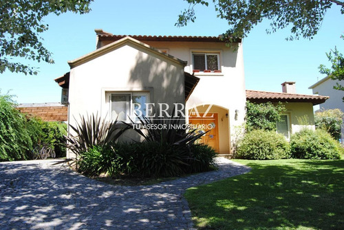 Casa Venta Santa Maria De Los Olivos - Pilar