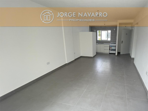 Imagen 5 de 15 de Departamento 2 Amb. Al Fente!!! - Villa Ballester Centro