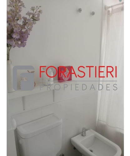 Imagen 13 de 15 de Excelente Depto 3 Amb Con Jardin Y Cochera