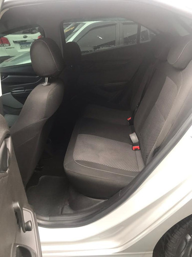Imagem 4 de 6 de Chevrolet Onix 2019 1.0 Joy 5p