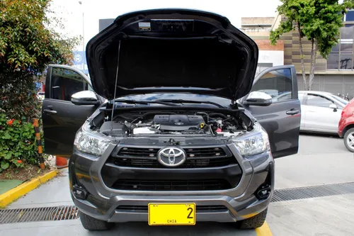 Toyota Hilux 2.4 Mt Diesel 4x4
